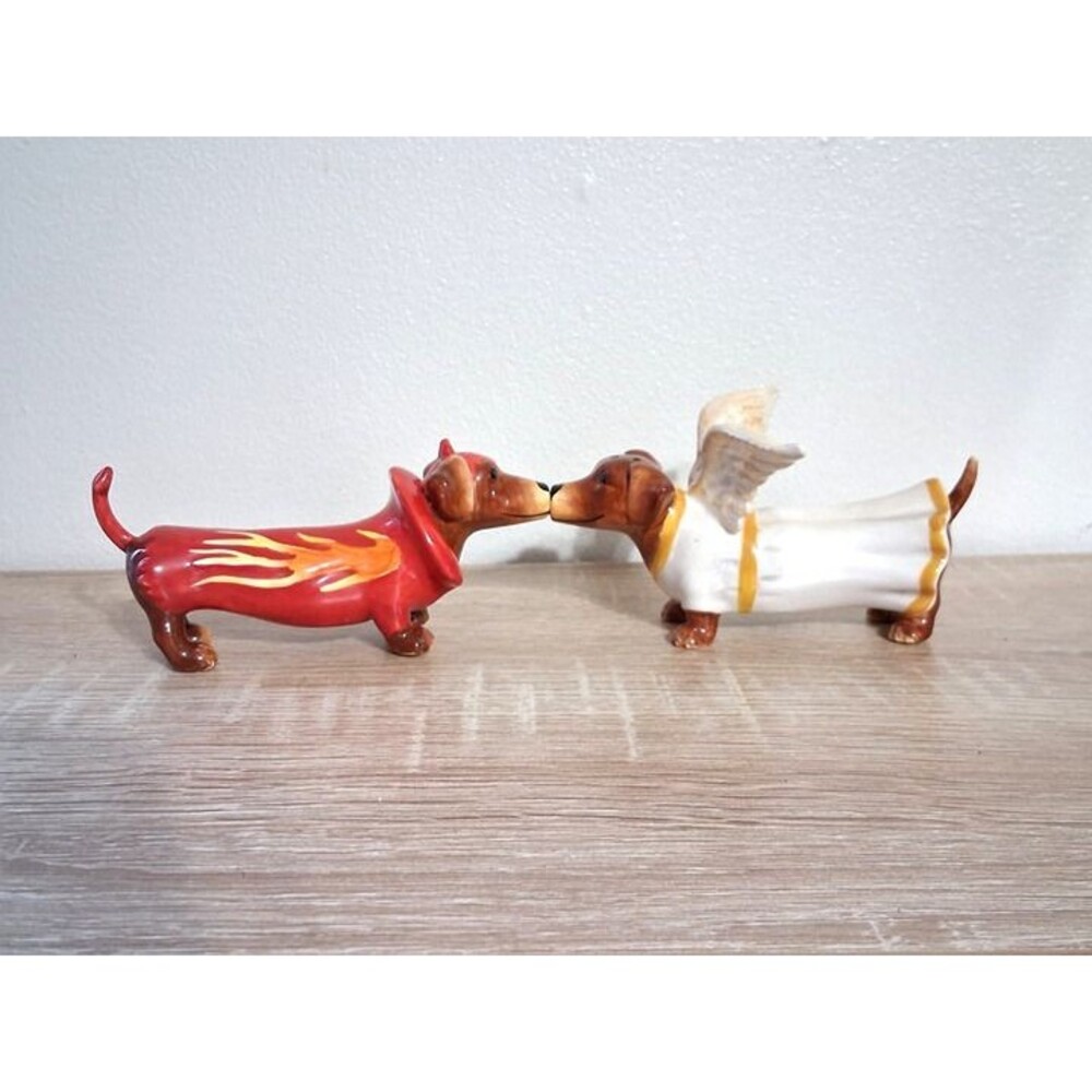 Westland Hot Diggity Dog Dachshund Salt And Pepper "Angel To Devil"#16560 Shaker